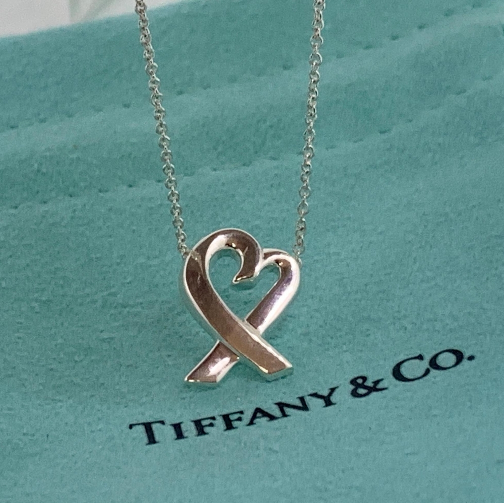 NWOT Tiffany & Co Heart Necklace